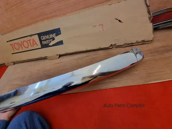 Toyota corona RT40 Rt41 Rt43 Rt46 rear bumper bar 3