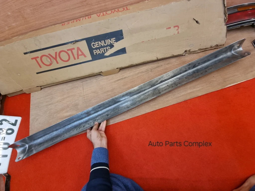 Toyota corona RT40 Rt41 Rt43 Rt46 rear bumper bar 5