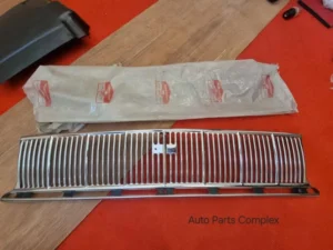 Corolla 1966 1967 1968 Ke10 ke11 NOS grille 1