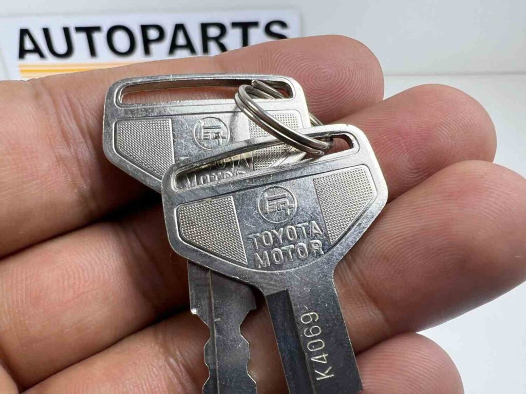 Corolla 1971 – 1974 NOS OEM ignition switch cylinder Te27 Ke20 Te21 te28 (5)