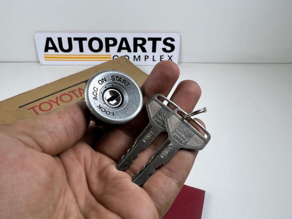Corolla 1971 – 1974 NOS OEM ignition switch cylinder Te27 Ke20 Te21 te28 (6)