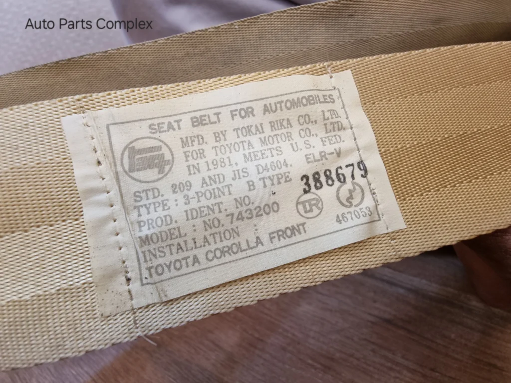 Corolla 1980-83 front sealt belts 6