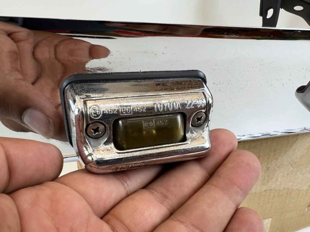 Corolla 1982 1983 24 door sedan Chrome JDM bumpers (18)