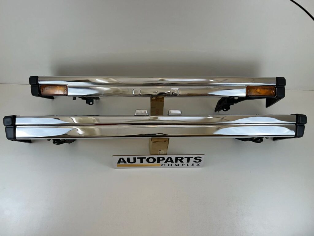 Corolla 1982 1983 24 door sedan Chrome JDM bumpers (7)