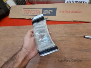 Corolla ke70 te72 te71 liftback hardtop coupe parking lamp right side 1
