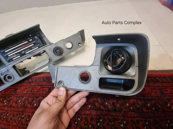 Hilux 1979 1980 1981 RHD Dash bezel 3