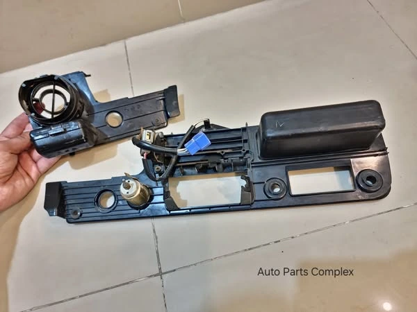 Hilux 1979 1980 1981 RHD Dash bezel 5