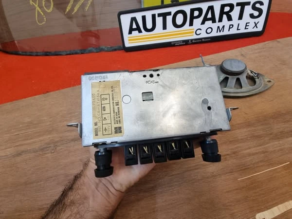 Hilux Rn30 Rn36 Rn46 Ln46 AM radio with speaker3