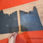 Hilux pickup 1979-83 rn30 rn40 ln40 Oem front mud flaps 3