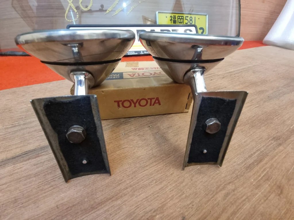 Old-school Semi bullet type fender mirrors 12