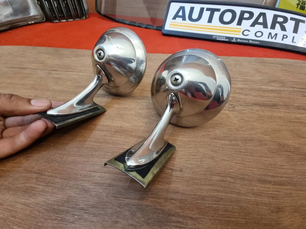 Old-school Semi bullet type fender mirrors 9