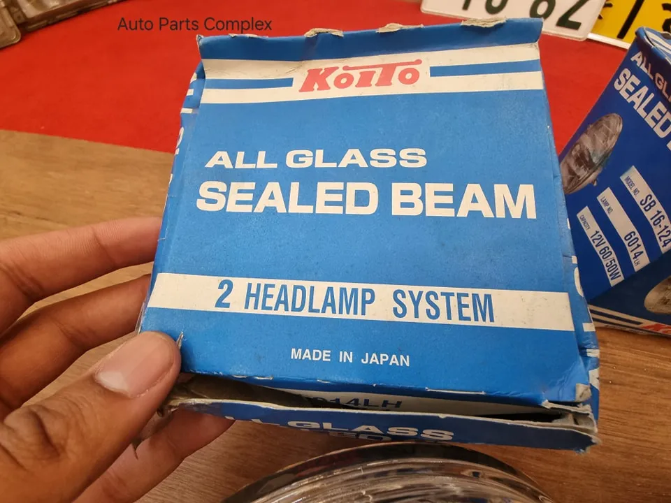 Sealed beams pair 7