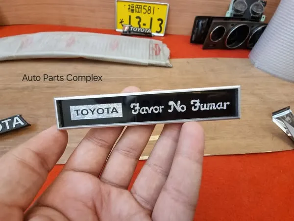 Toyota Favor No Fumar 1970s 1980s interior plate 1