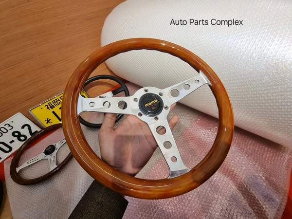 Vintage Momo Super indy 350mm dated 12-88 1