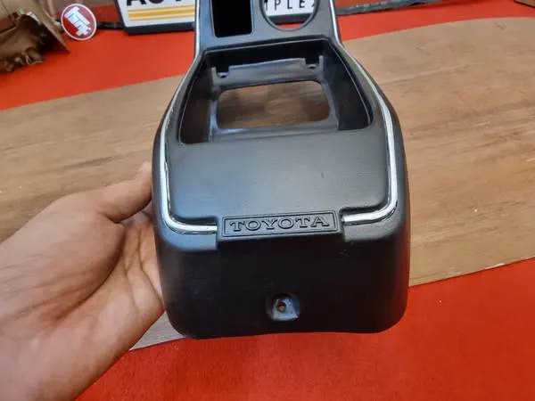 Corolla 1971 - 1974 Ke20 Te21 Te27 Ke25 center console 3