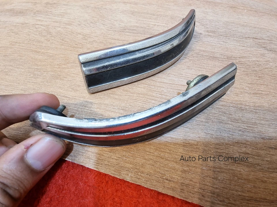 Corolla 1973 1974 Hi-deluxe trunk chrome trim side fender pieces 4