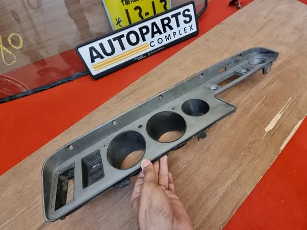 Corolla 1975 1976 1977 1978 1979 LHD dash cluster panel surround 4