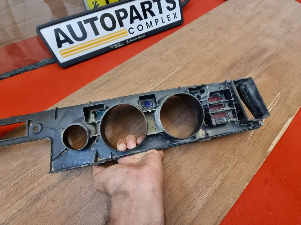 Corolla 1975 1976 1977 1978 1979 LHD dash cluster panel surround 6