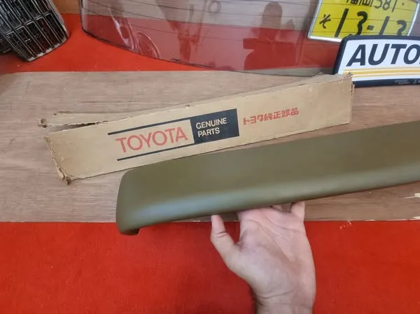 Corolla 1975-79 te31 ke30 te38 ke35 LHD Dash pad2