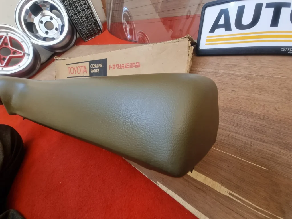 Corolla 1975-79 te31 ke30 te38 ke35 LHD Dash pad5