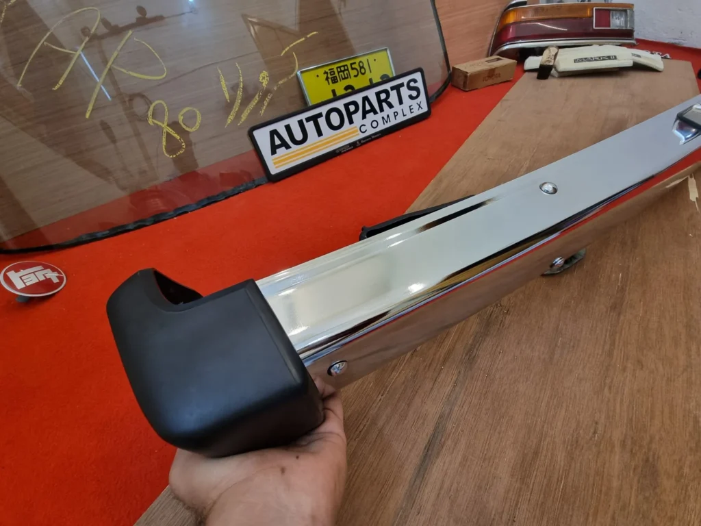 Corolla 1980 1981 sedan rear chorome bumper 6