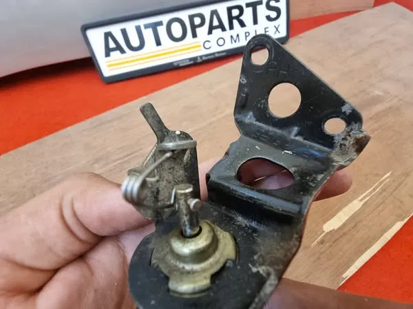 Corolla 1980-83 Ke70 Te72 heater valve tap 3