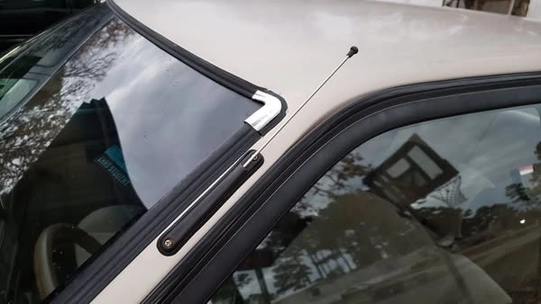 Corolla 1988-91 Ae92 EE90 Roof ariel antenna 1