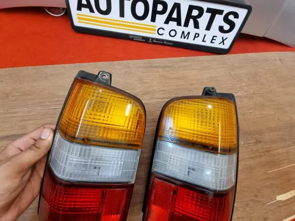 Corolla 1988 - 92 wagon Ae92 tail lights pair 2