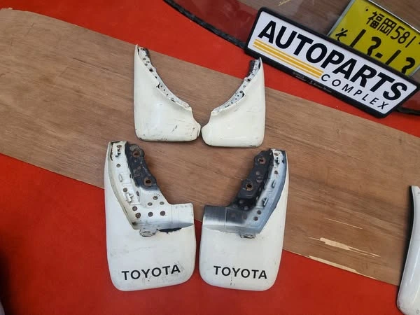 Corolla Ae92 ae90 Ee90 1988-91 OEM mud flaps 2