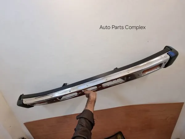 Hilux pickup 4WD 1981 1982 1983 front chrome bumper2