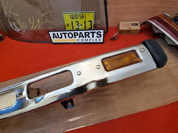 Hilux pickup 4WD 1981 1982 1983 front chrome bumper3