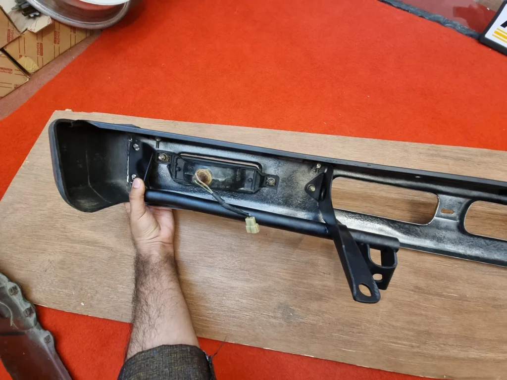 Hilux pickup 4WD 1981 1982 1983 front chrome bumper5
