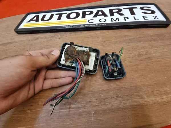 Toyota 1980s master window switch and individual switch for passenger (For 2-door) 4
