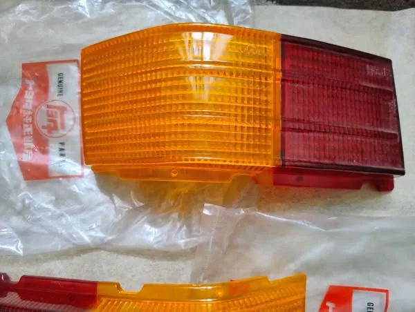 Toyota Carina Ta10 ta12 1970-77 tail light lenses pair (L+R) 3