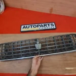 Toyota Crown 1987-1990 s130 radiator grille.1