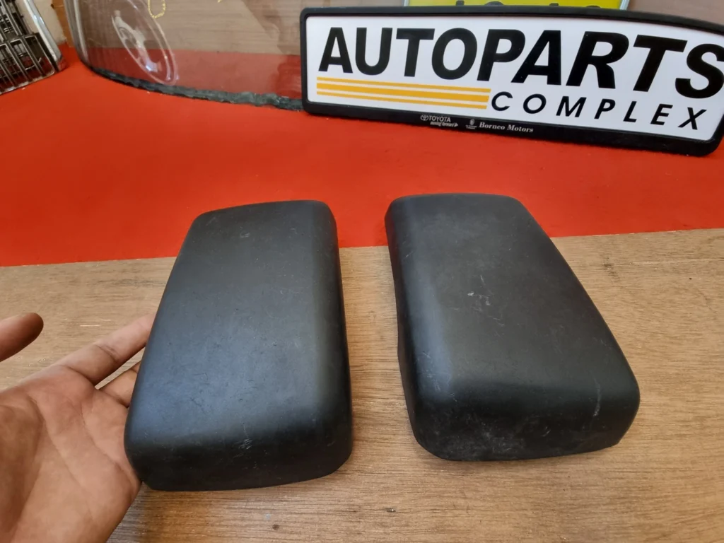 Toyota Hilux 1981 1982 1983 2WD front bumper end caps 6