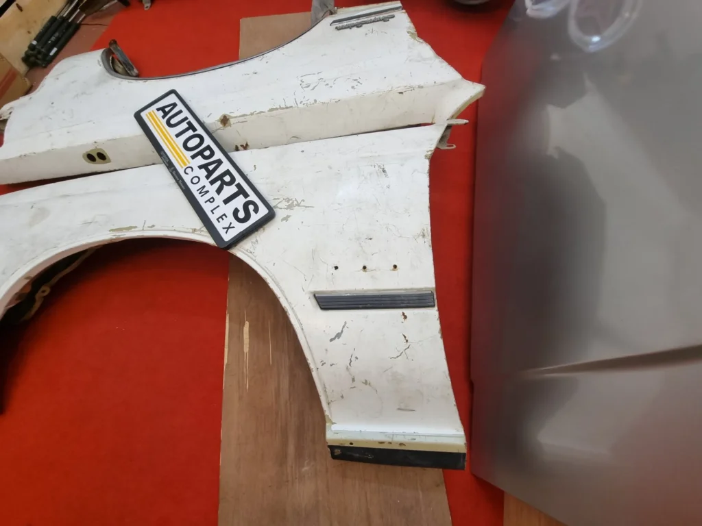 Toyota crown MS110 LS110 1979 1980 1981 1982 1983 hardtop front fenders pair 5
