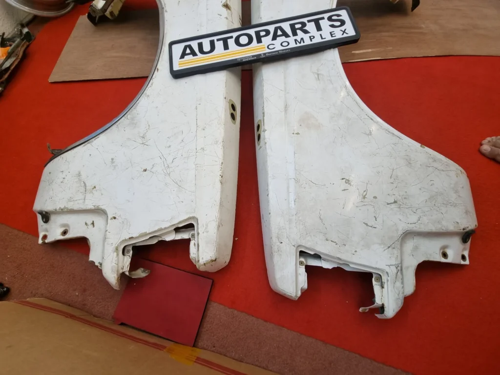 Toyota crown MS110 LS110 1979 1980 1981 1982 1983 hardtop front fenders pair 7