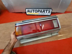 Toyota crown MS110 MS112 GS110 tail light left side 1
