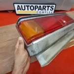 Toyota crown MS110 MS112 GS110 tail light left side 2
