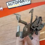 1980-83 Corolla te72 ae71 ke70 LHD bonnet latch striker lock3