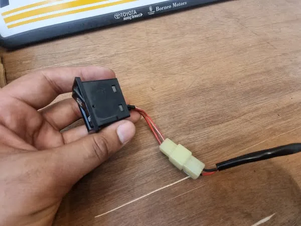1980s 1990s Toyota OEM fog lamps switch with harness 3