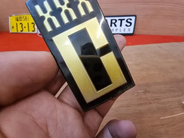 Corolla 1980 ke70 te72 Quadlights grille C XXX badge 3