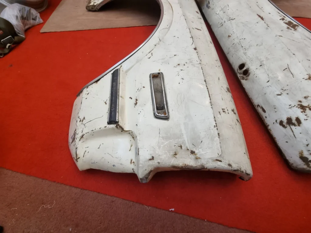 Cressida Mx32 Rx30 Mx41 front fenders pair 4