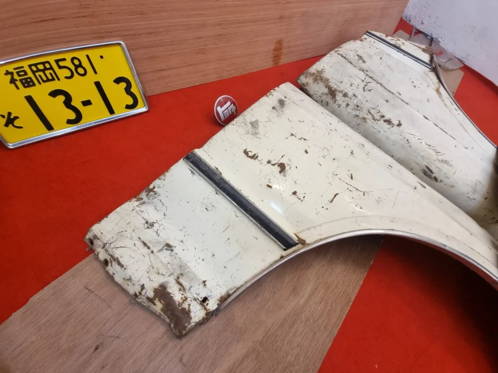 Cressida Mx32 Rx30 Mx41 front fenders pair 6