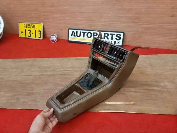 Ke55 ke35 ke36 ke30 Te51 corolla 1976 - 1979 center console2
