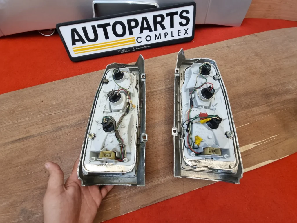 Mark II wagon GX70 Gx71 Rx72 tail lights 7