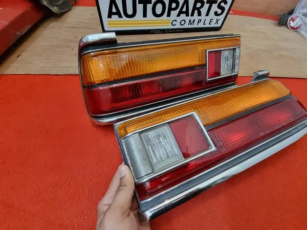 Toyota Corona rt132 rt130 tt132 xt130 liftback tail lights 3
