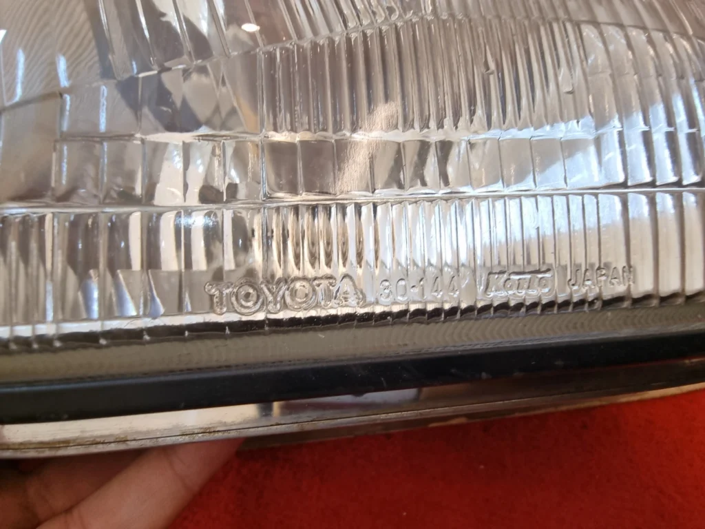 Toyota Crown 1989-91 s130 gs131 ms131 headlights10