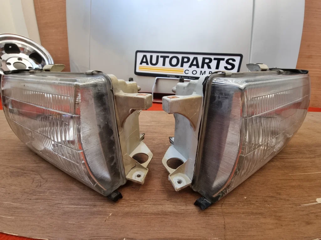 Toyota Crown 1989-91 s130 gs131 ms131 headlights11